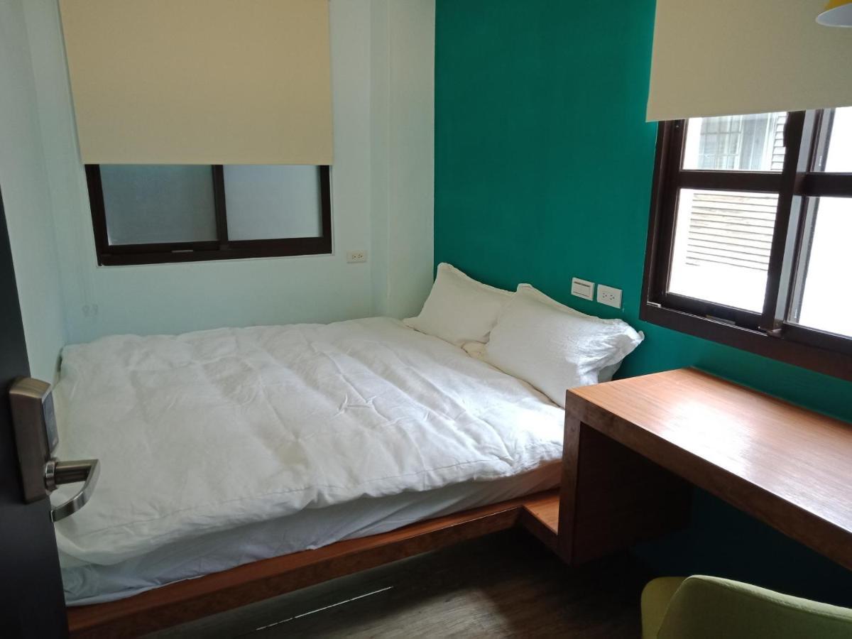 Phoenix Hostel Hualien Exterior foto