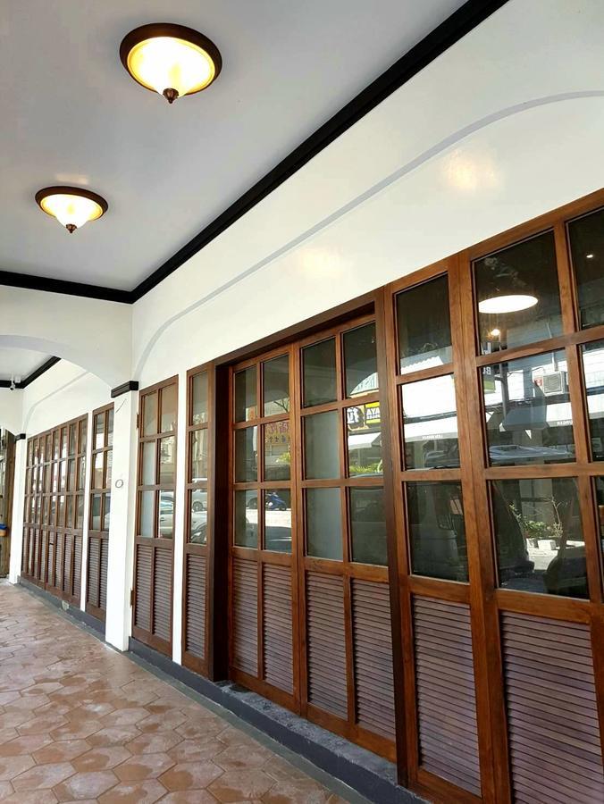 Phoenix Hostel Hualien Exterior foto