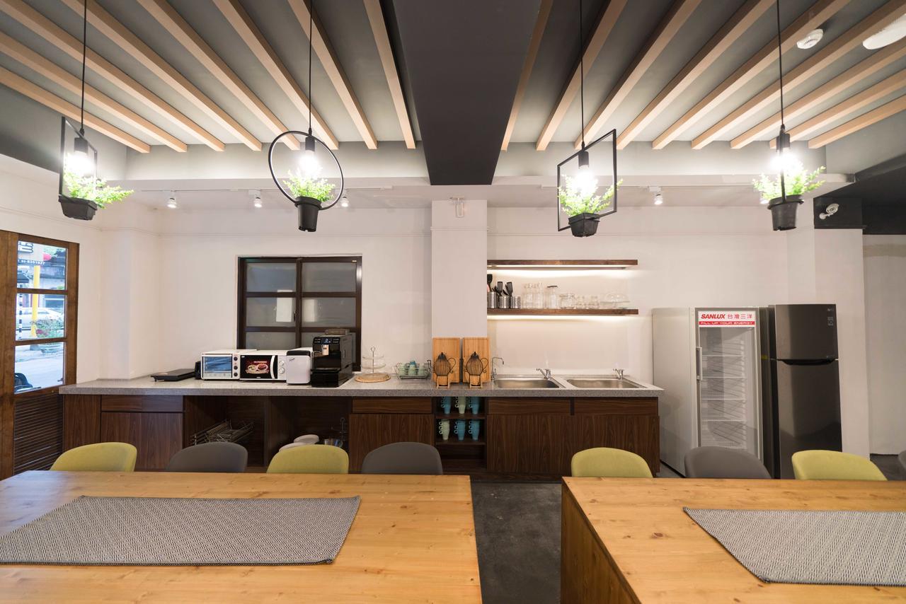 Phoenix Hostel Hualien Exterior foto